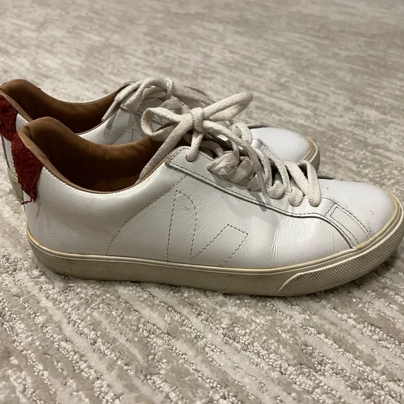 Veja Women’s Esplar Sneaker in White w Burgundy Snakeskin Size 37 - Picture 11 of 12